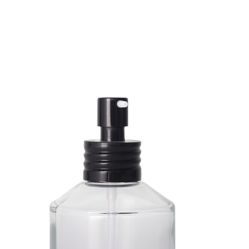 Sloping Shoulder Clear Glass Bottle with Black Lotion Pump and Lid