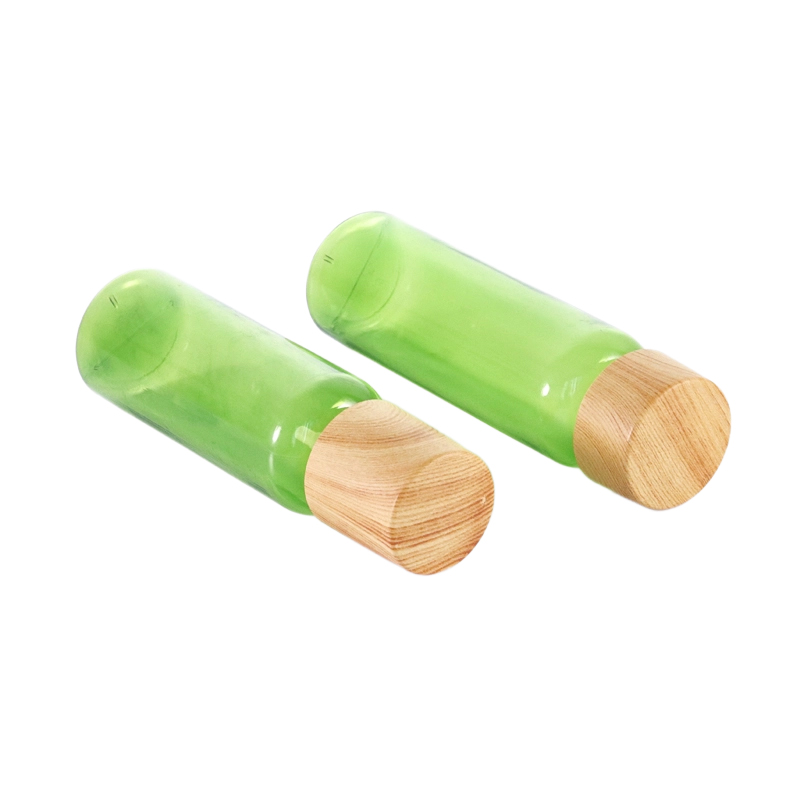 Green Refillable Travel Lotion with Bamboo Cap