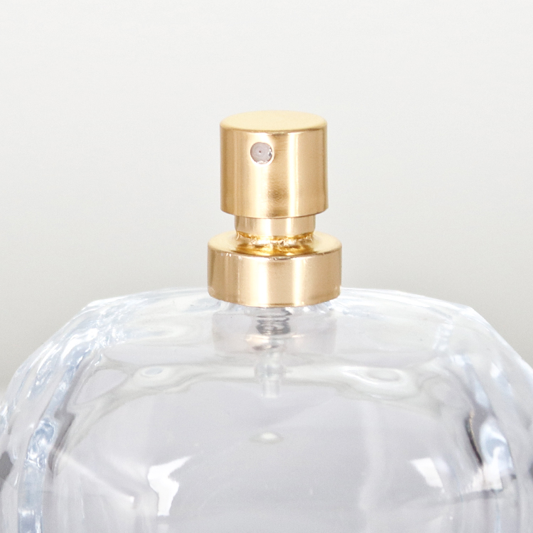Latest hot perfume bottle with thick bottom clear plastic lid and golden mist sprayer