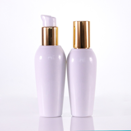 Round Shape Lotion Bottle with golden caps.JPG