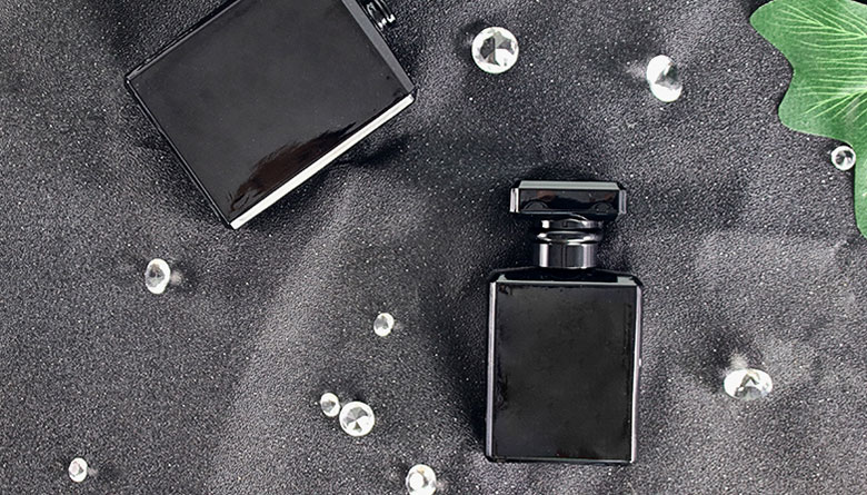 Square-black-glass-perfume-bottle